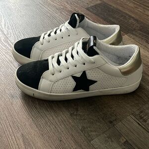 Steve Madden Starling Sneaker